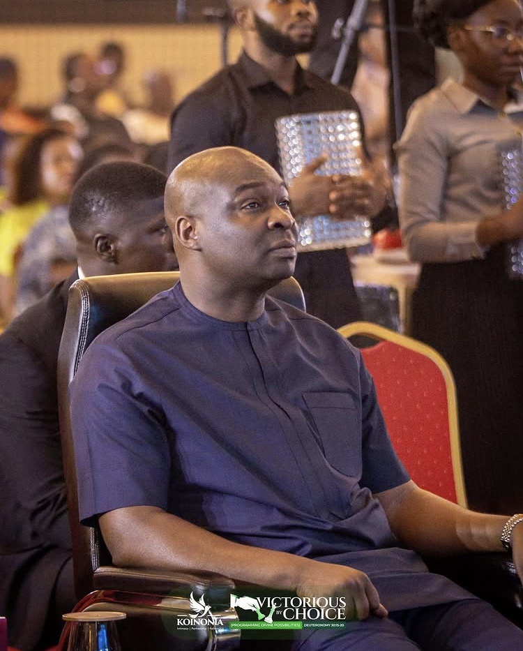 Apostle Joshua praying