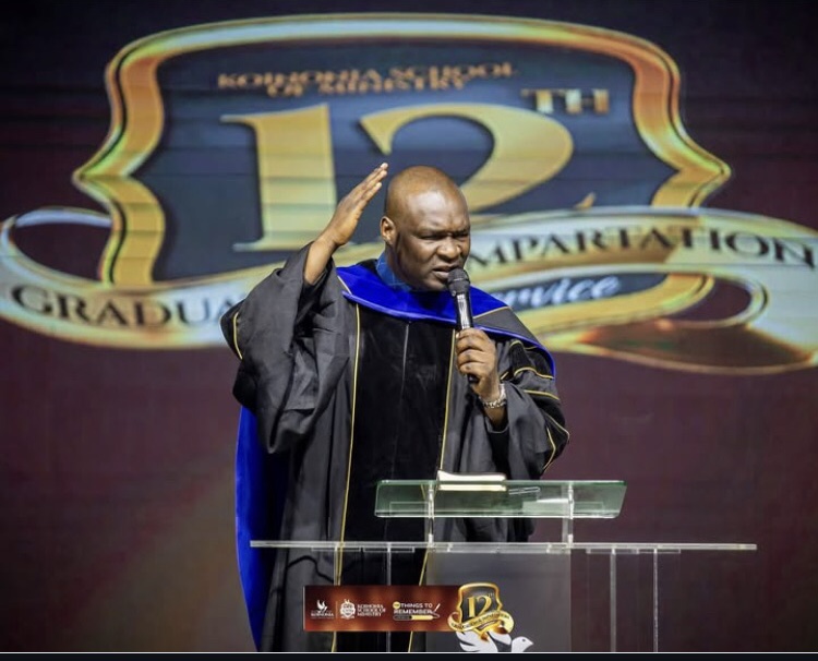 Apostle Joshua praying